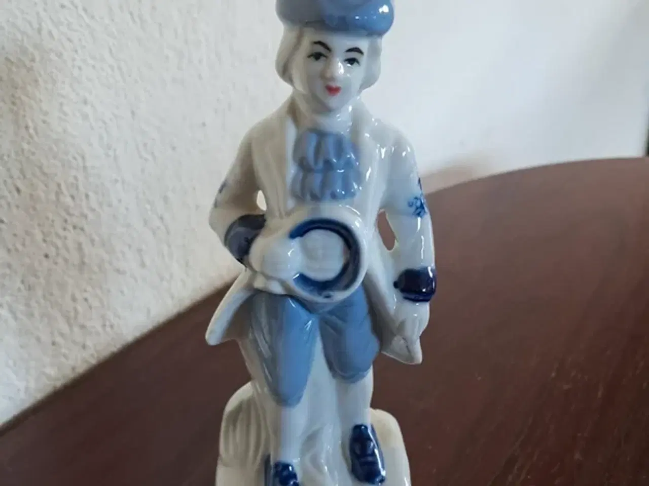 Billede 1 - Ung herre