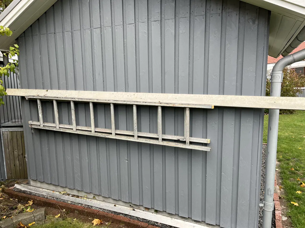 Billede 2 - 4 meters aluminiums stige plus 3,75 m aluskinne.