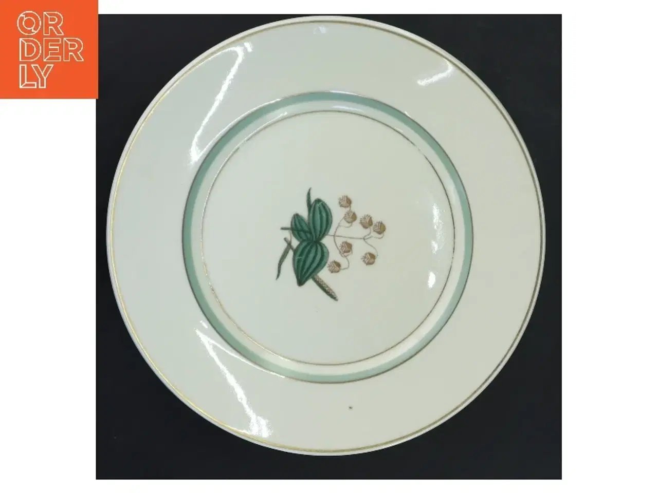 Billede 3 - Frokost tallerkener Hjertegræs, Royal Copenhagen(str. 5 stk Ø 22 cm) fra Royal Copenhagen (str. 5 stk Ø 22 cm)