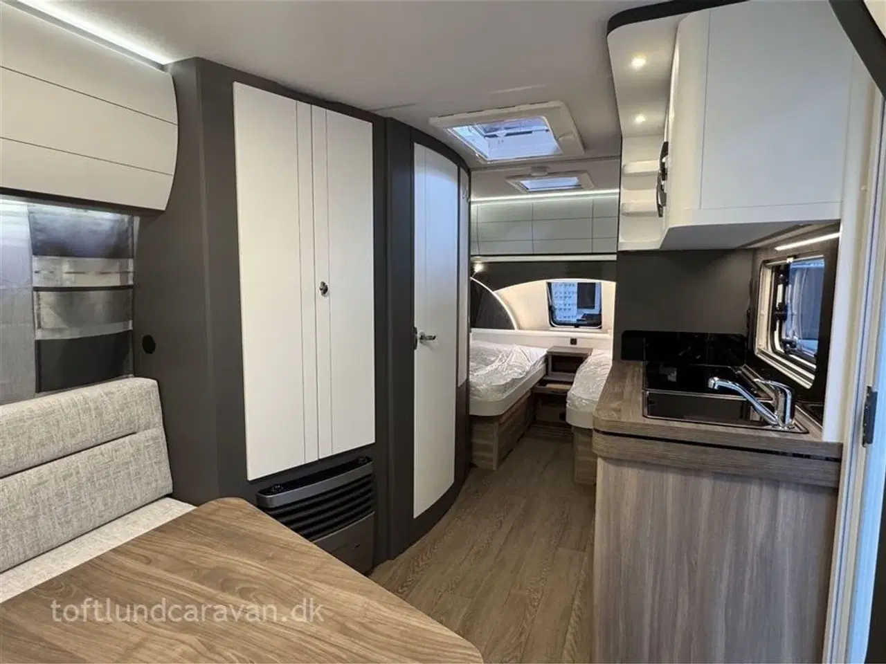 Billede 19 - 2026 - Hobby Excellent Edition 495 UL   Mest populære vogn med enkeltsenge. NY 2026 MODEL, KOMMER SNART PÅ LAGER = ring og hør nærmere