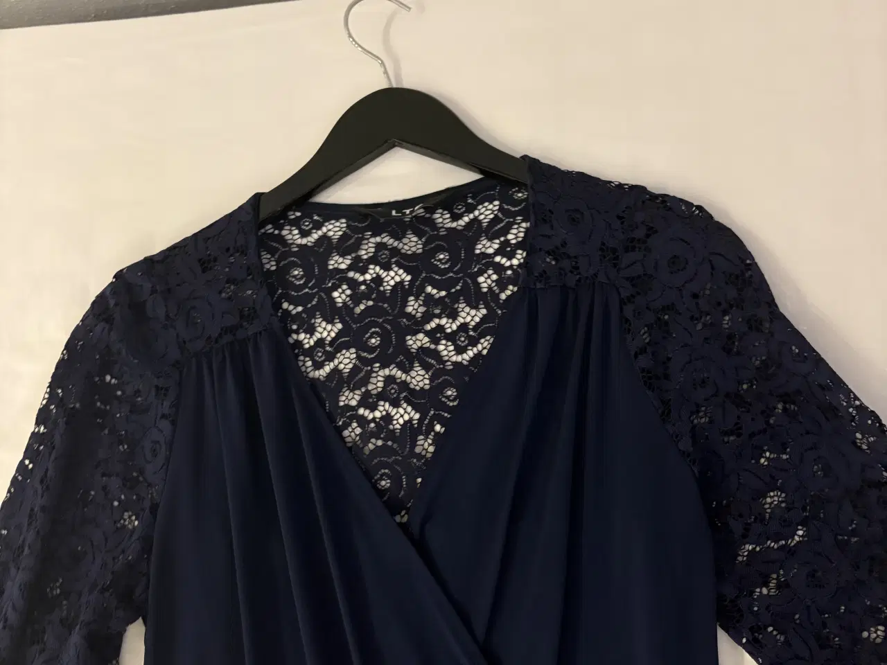 Billede 2 - Elegant buksedragt (lange ben)