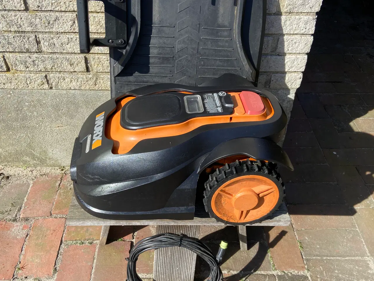 Billede 8 - Worx robotplæneklipper model 790E