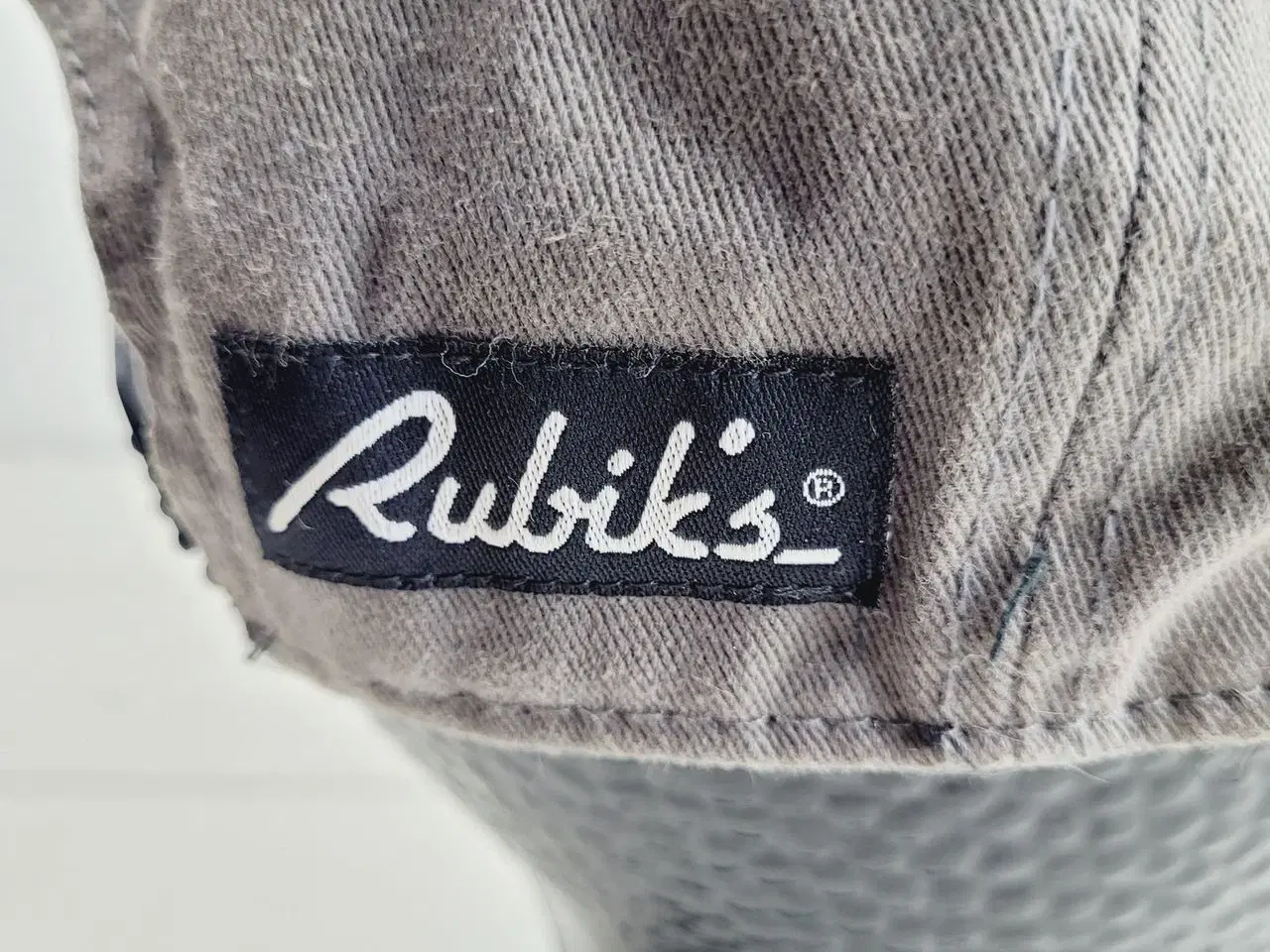 Billede 2 - ⭐️- KASKET - Rubik s Cube 3D logo Cap