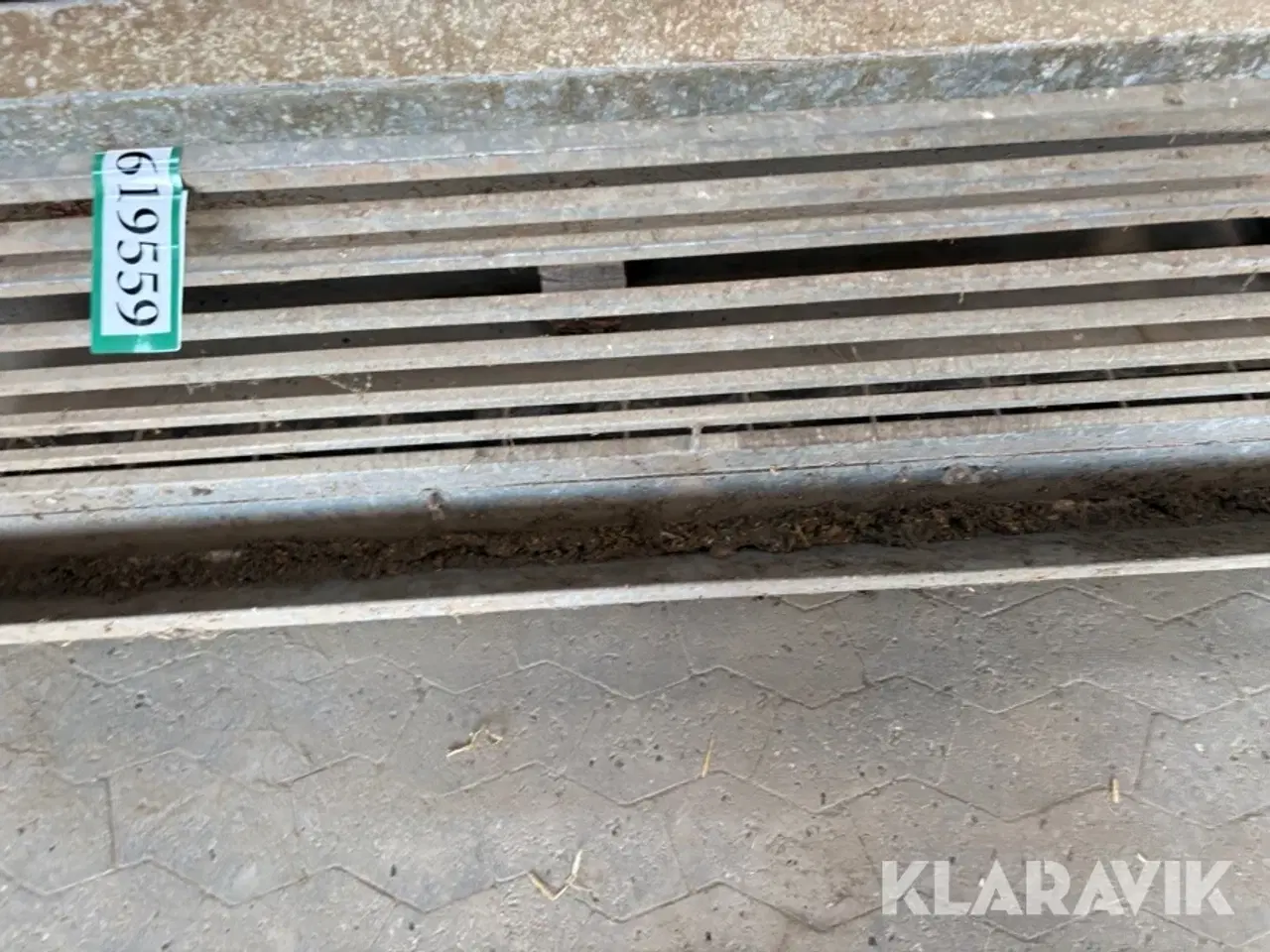 Billede 6 - Fodertrug og Inventar til svin