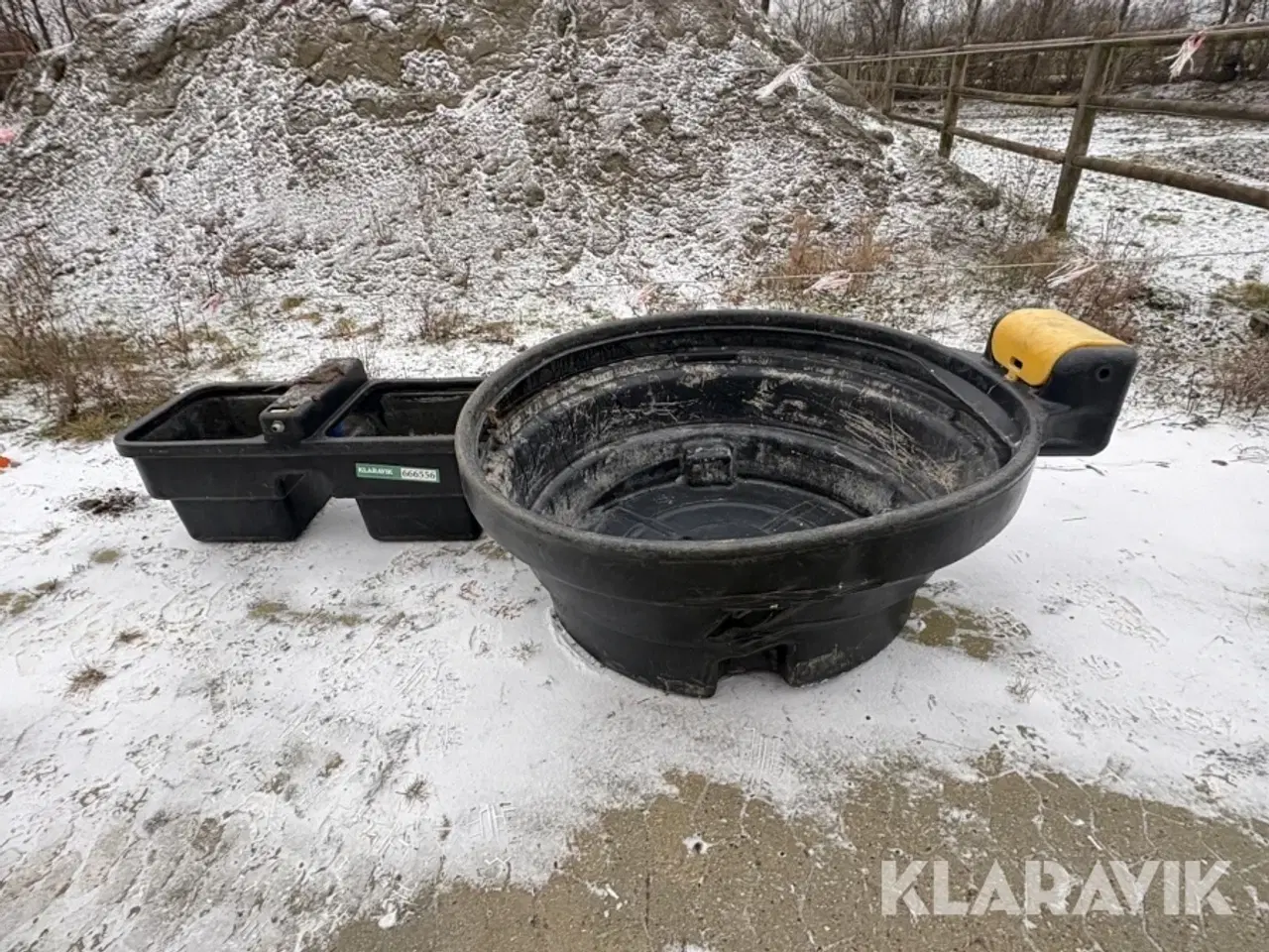 Billede 1 - Drikketrug til dyr 2 styk