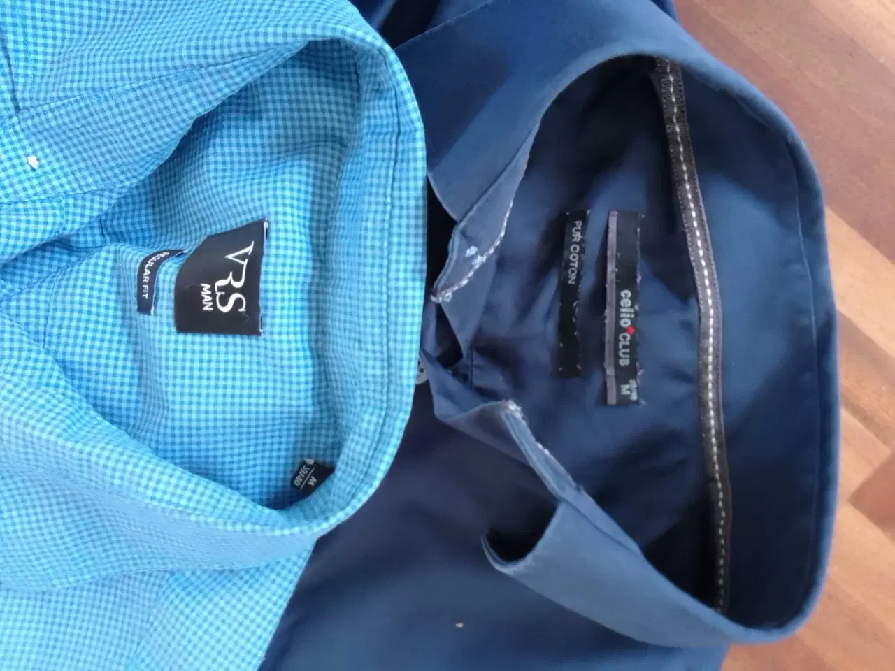 Billede 3 - 2 stk skjorter sælges samlet 100 kr