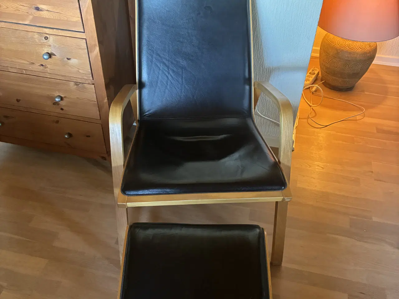 Billede 6 - Retro formspændt lænestol med skammel