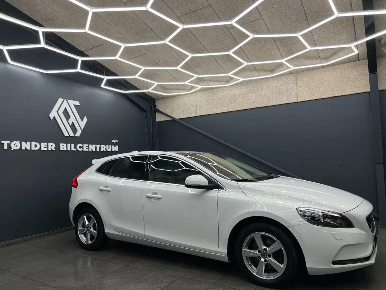 Billede 3 - Volvo V40 2,0 T3 152 Momentum