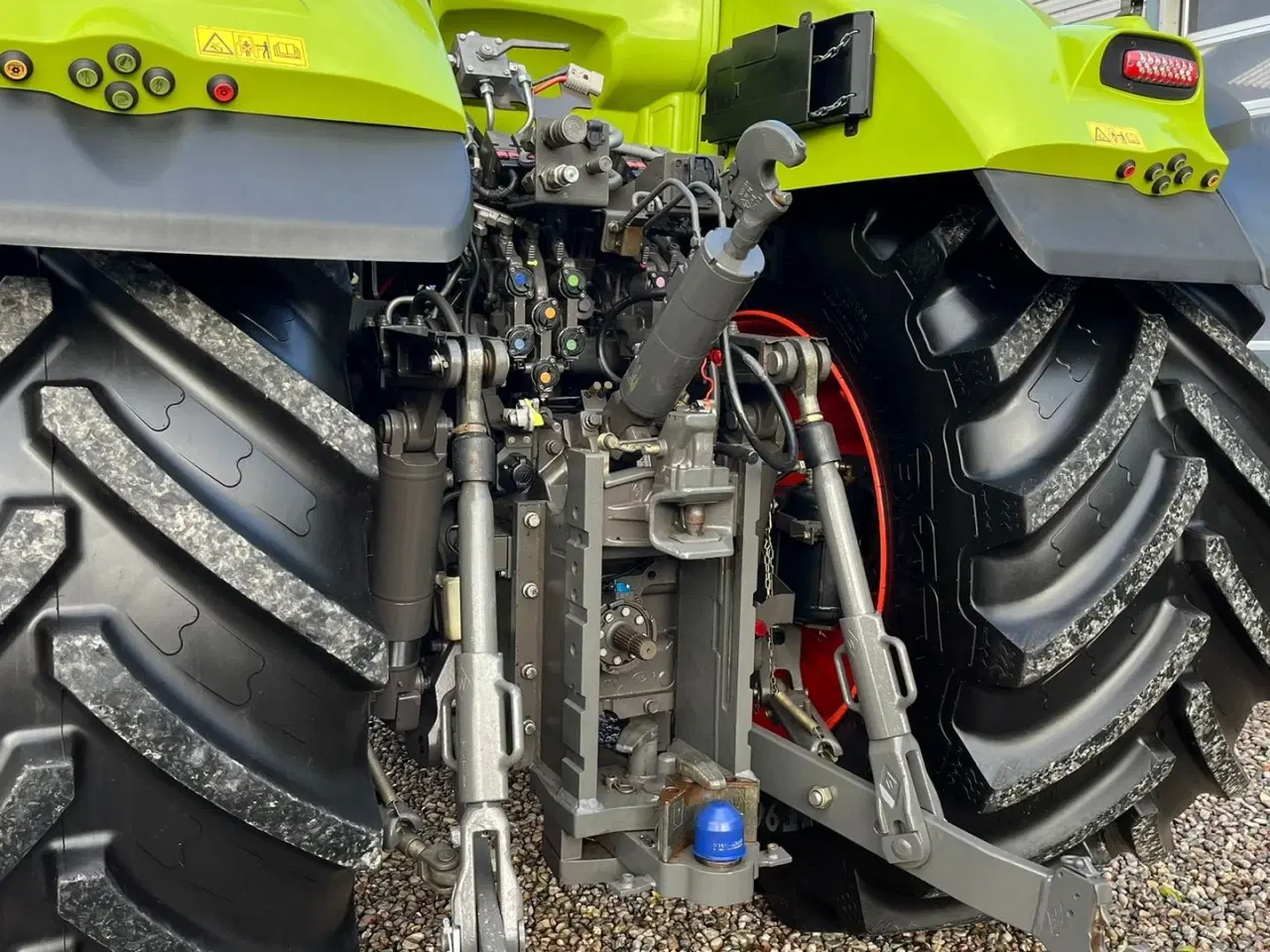 Billede 14 - CLAAS Axion 930 CMatic Med næsten nye dæk, frontlift og evt et RTK GPS anlæg