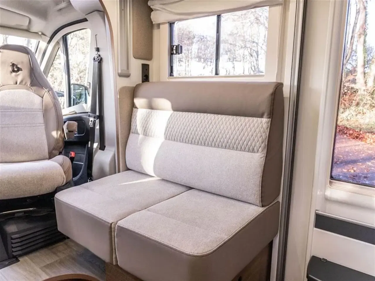 Billede 9 - 2026 - Benimar Mileo 268 Skandinavisk design og komfort året rundt