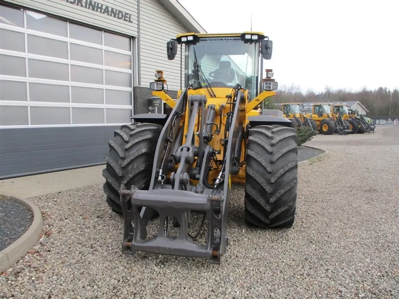 Billede 15 - Volvo L 70 H H2 BEMÆRK MED GARANTI FRA VOLVO FREM TIL DEN 26.11.2026. AGRICULTURE DK-maskine med lang arm, Co-Pilot & med 750mm Michelin MEGA X BIB hjul.