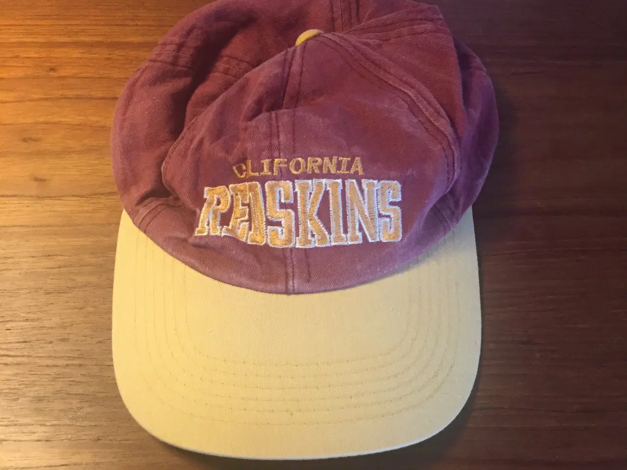 Billede 1 - Kasket fra California Redskins