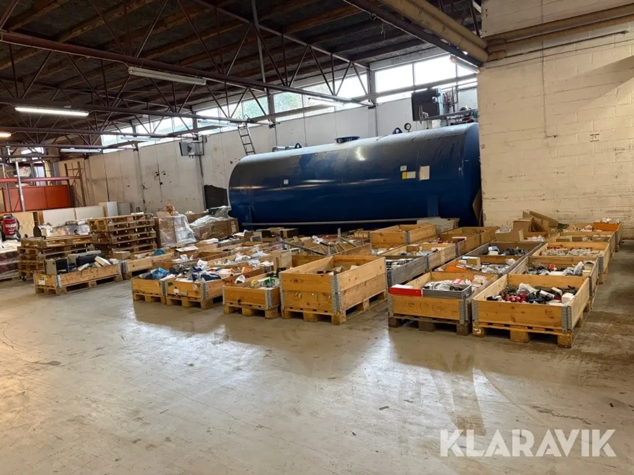 Billede 1 - Stort lot med el-komponenter - 37 paller