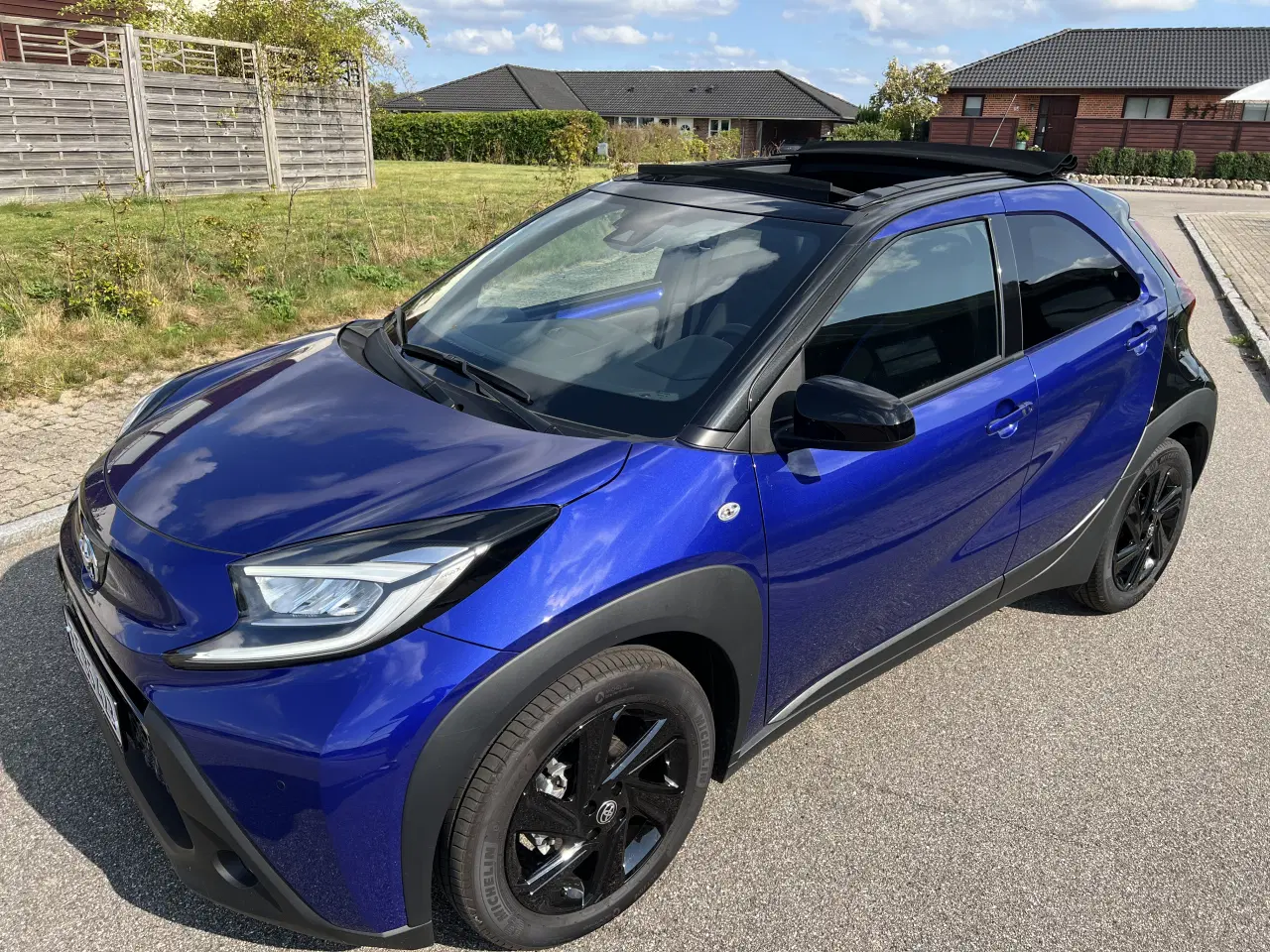 Billede 11 - Aygo X fra 2025 aut gear. KUN 950 km, helt ny bil