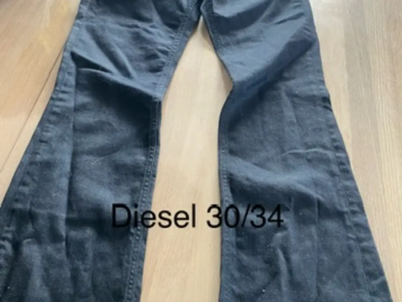 Billede 1 - Jeans str 30/34