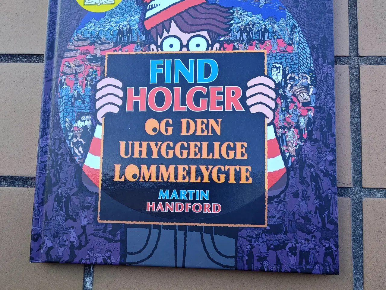 Billede 1 - Find Holger og den uhyggelige lommelygte Bog