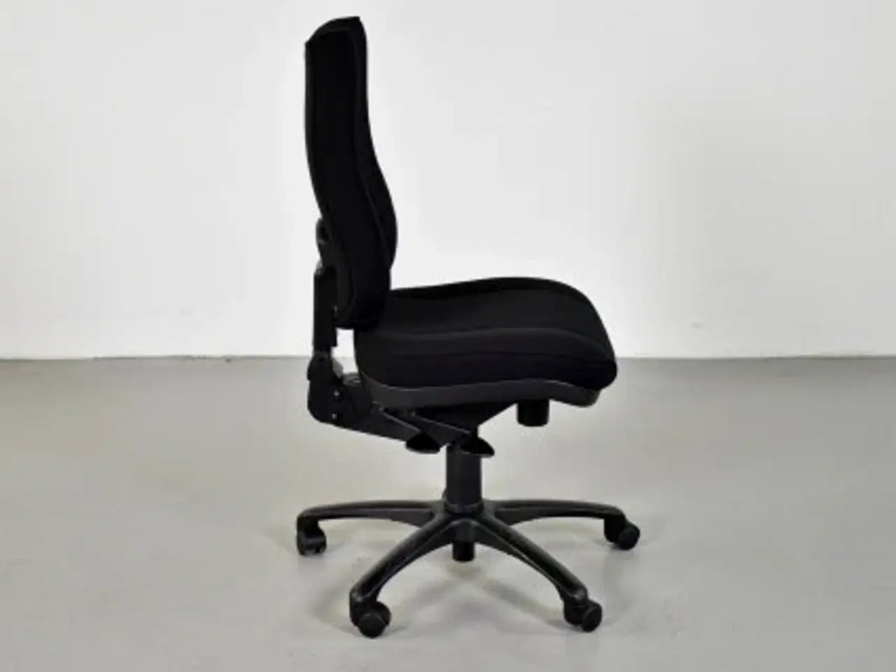 Billede 4 - Rbm model 800 kontorstol med høj ryg og nyt sort polster