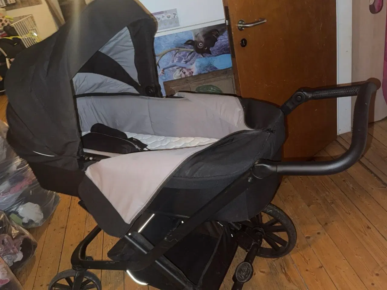 Billede 3 - Odder saga barnevogn 
