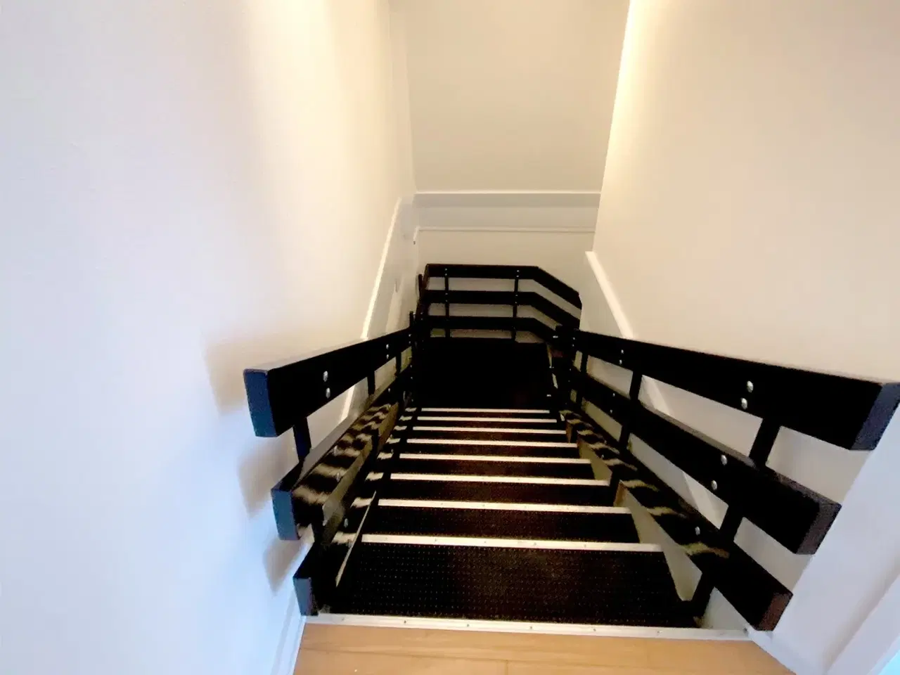 Billede 7 - Stort og attraktivt erhvervslokale i stueetagen!