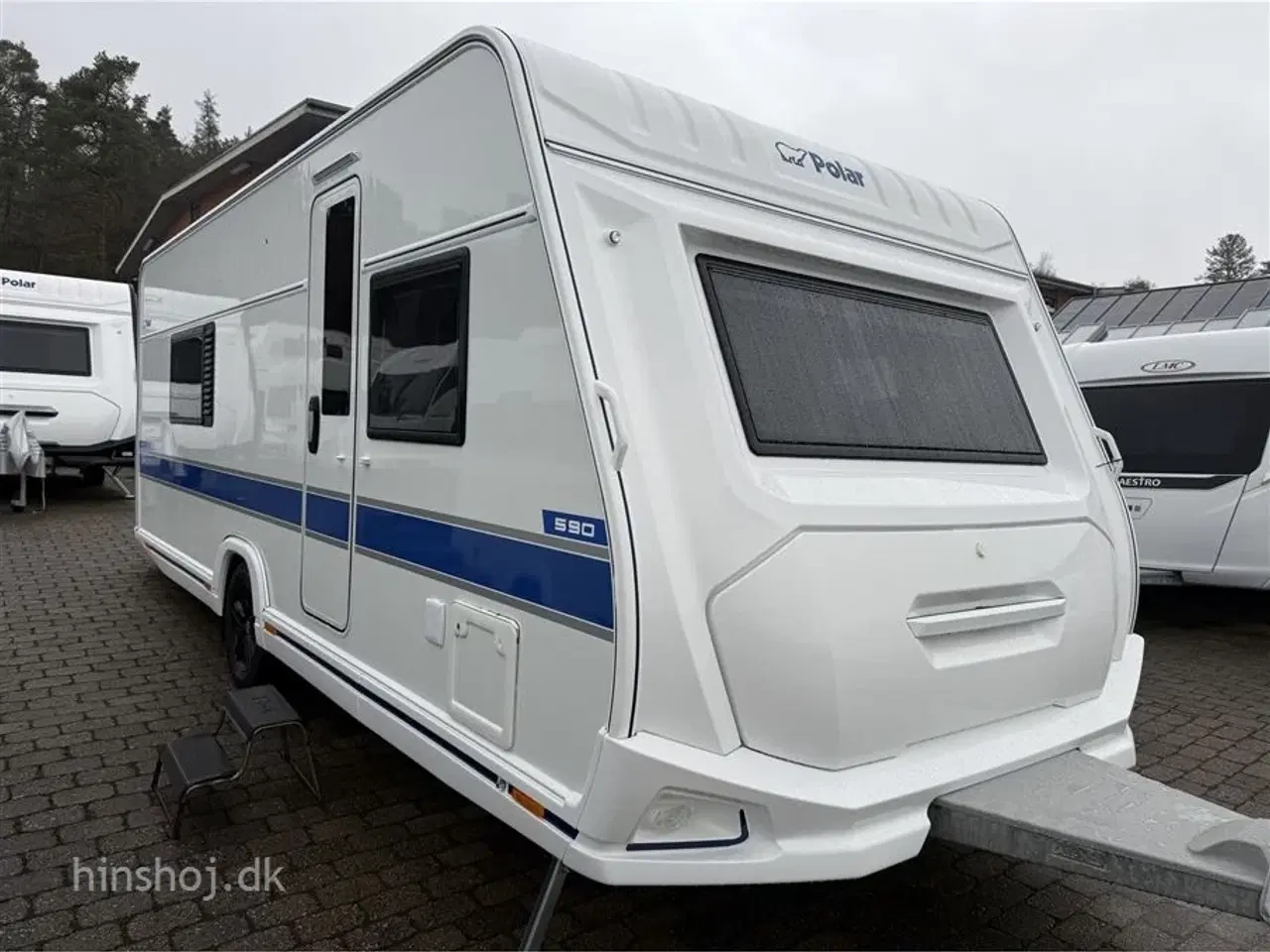 Billede 1 - 2026 - Polar Blueline 590 BS    Polar med enklesenge og stort toiletrum fra Hinshøj Caravan