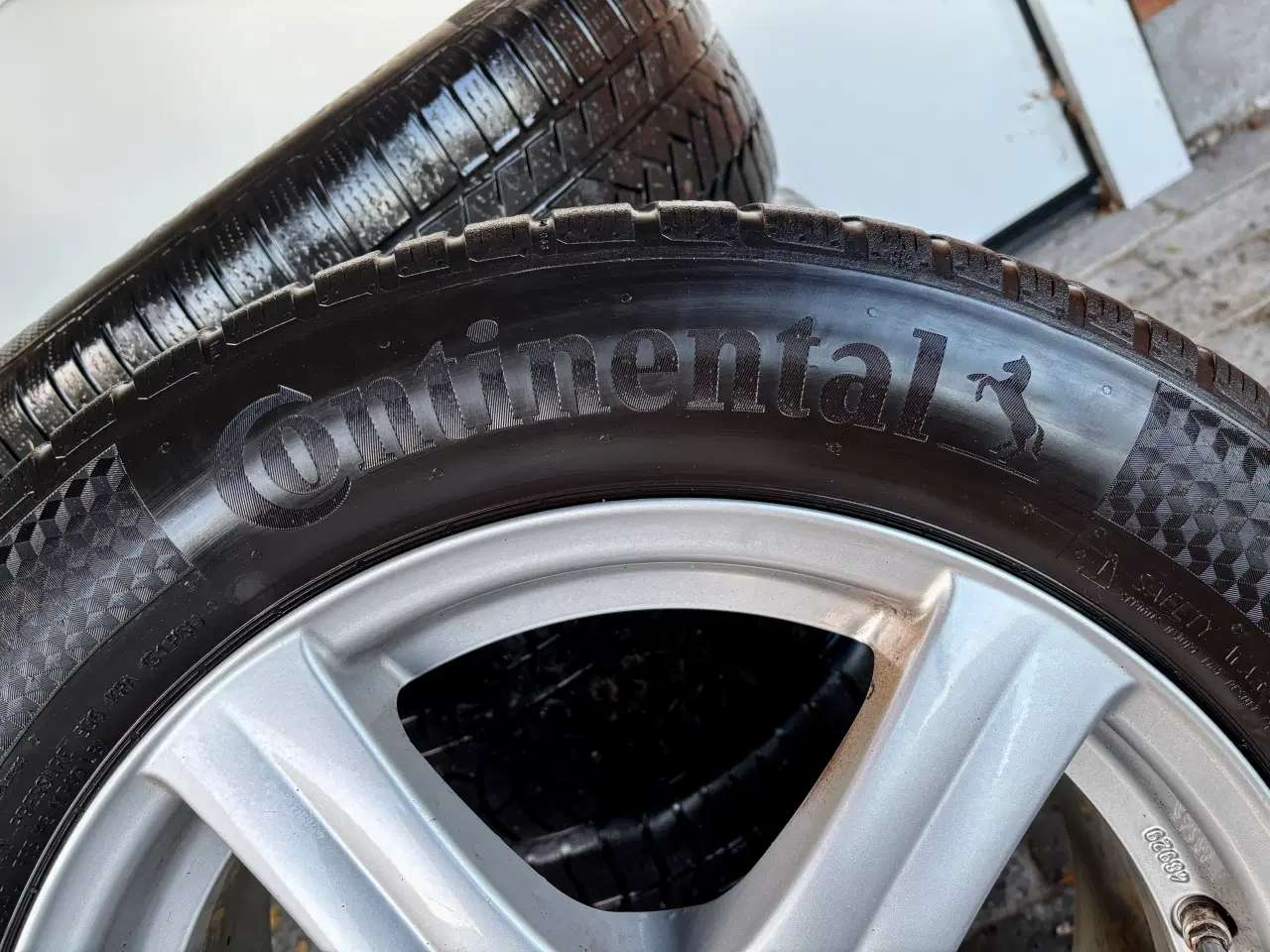 Billede 2 - Continental Vinterdæk på alufælge
