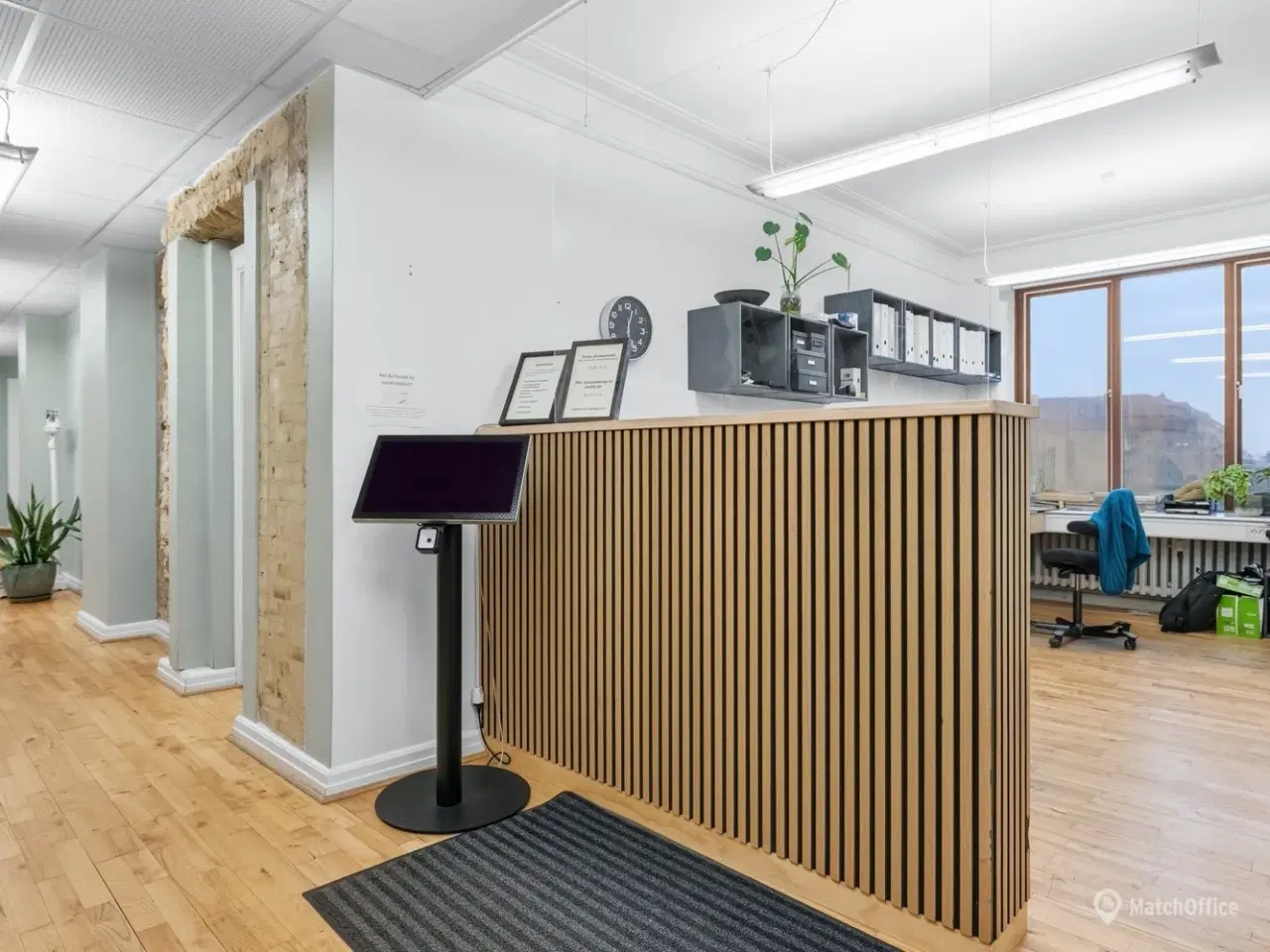 Billede 6 - Lyse kliniklokaler med central placering