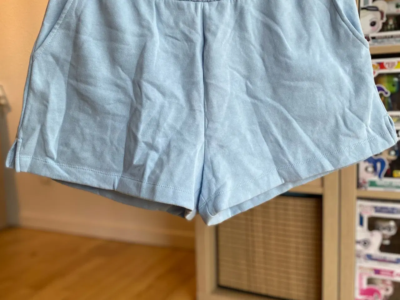 Billede 3 - Bershka shorts XL - næsten som nye