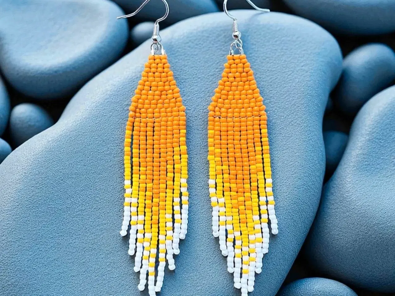 Billede 1 - Grønlandske øreringe, håndlavede 