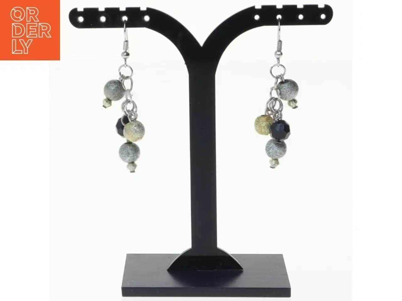 Billede 1 - Øreringe med perler og sort vedhæng (str. 5 x 1 cm)