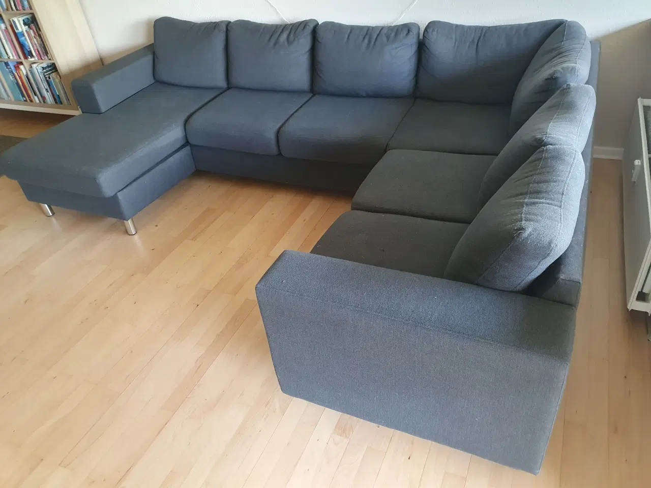 Billede 1 - Hjørnesofa i stof med chaiselong