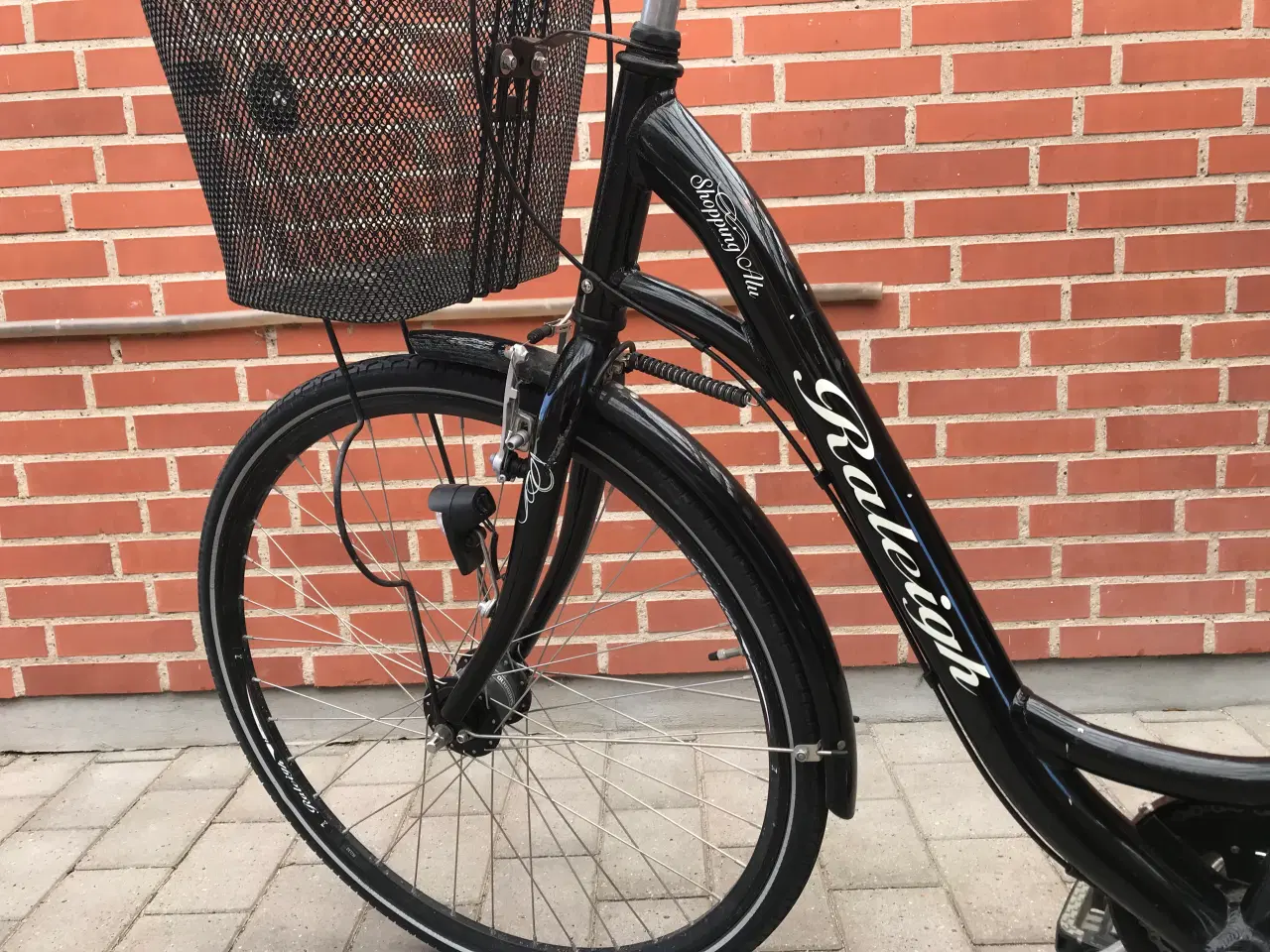 Billede 3 - Næsten ny cykel