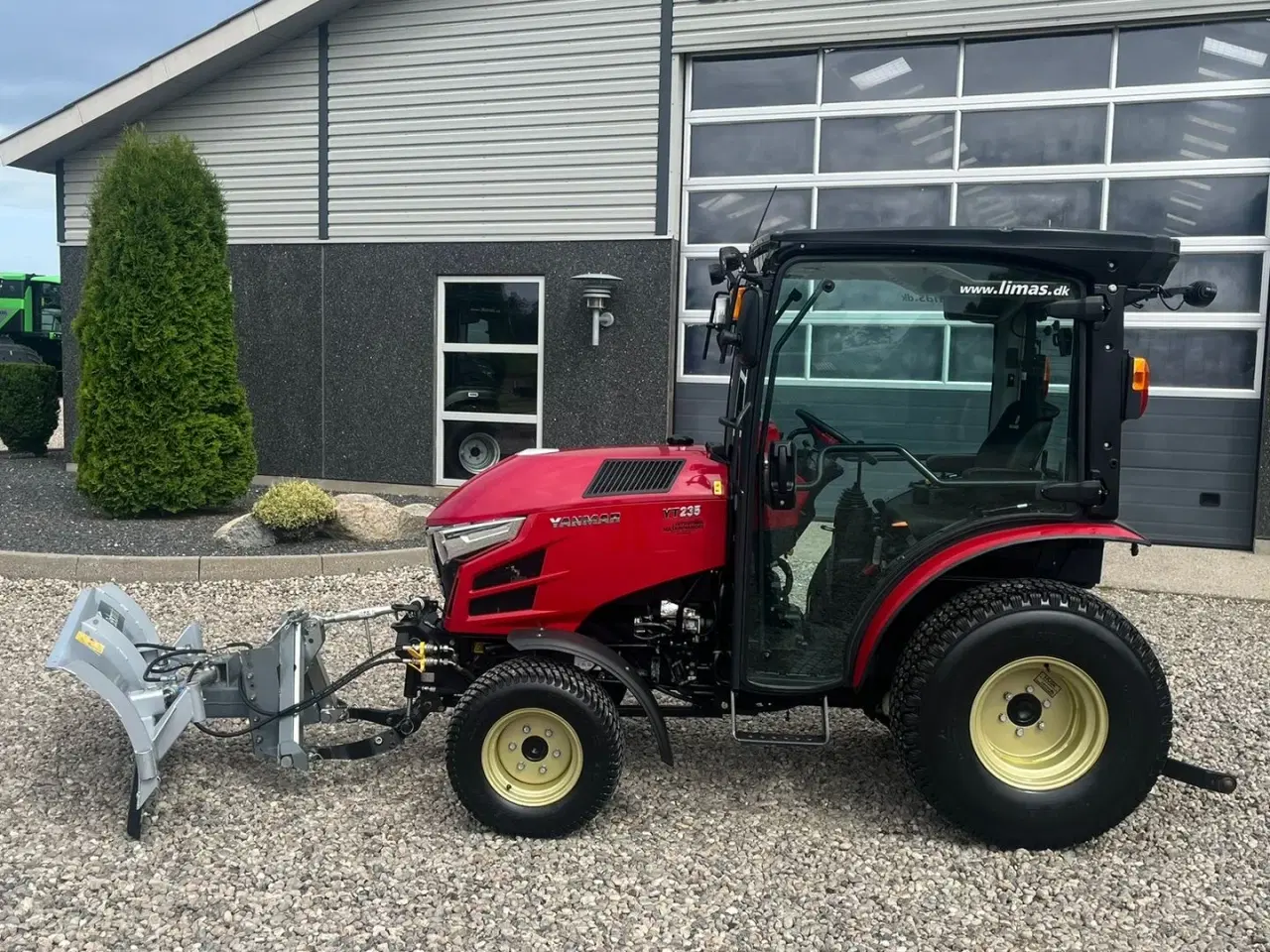 Billede 13 - Yanmar YT 235H 4WD Snow Edition med sneplov og spreder