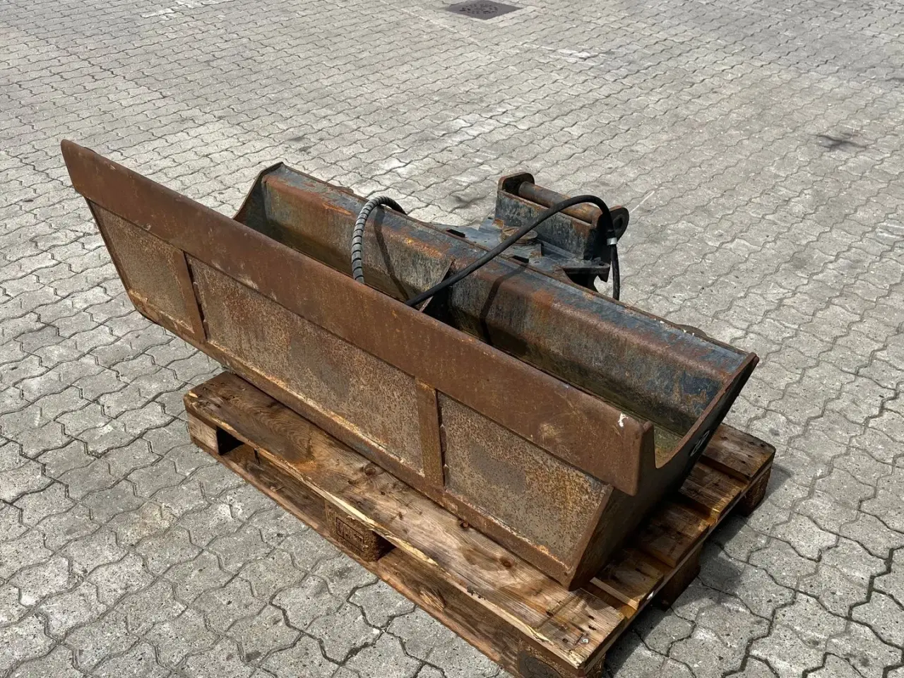 Billede 9 - CP skovl 160cp kipbar planerskovl med Hydrema