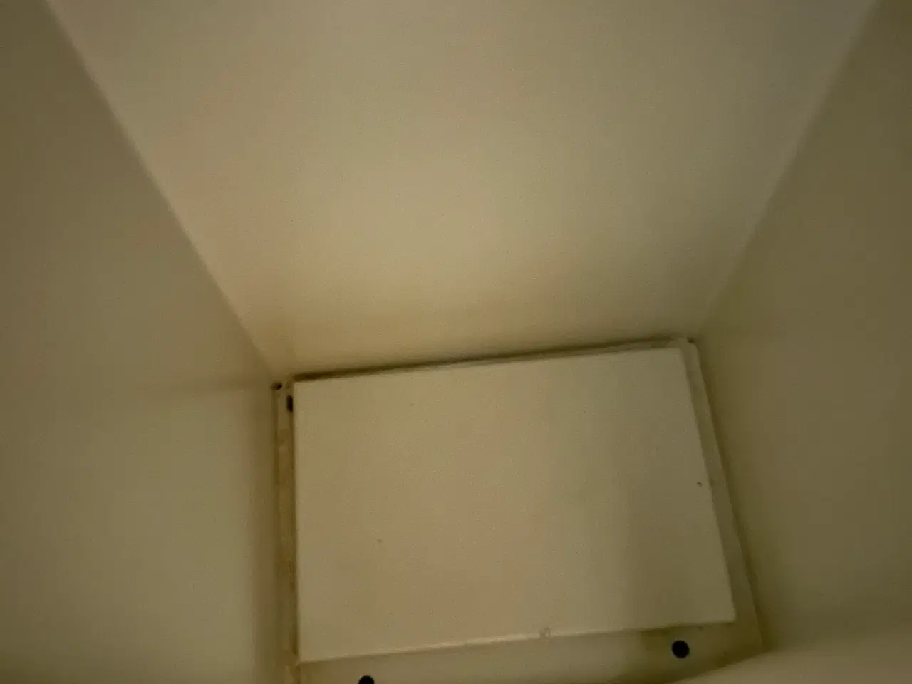 Billede 4 - Våbenskab