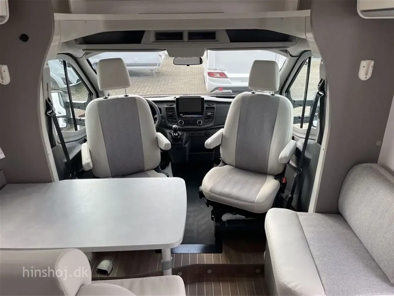 Billede 14 - 2024 - Etrusco T 7.3 SF Complete Sel.   Etrusco By Hymer – Luksus og Funktionalitet i Perfekt Harmoni fra Hinshøj Caravan