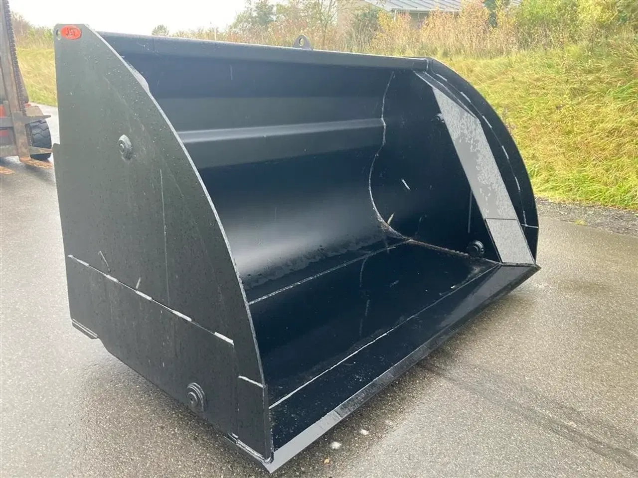 Billede 6 - JST Højtipskovl str.1 280 cm bred monteret med BM Fæste