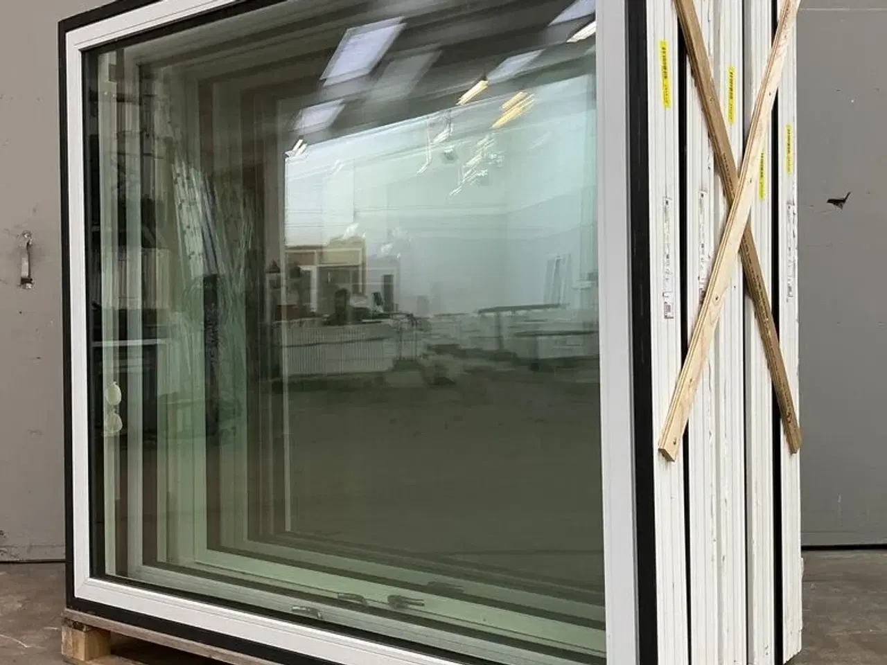 Billede 1 - Topstyret energivindue med 3-lagsglas 5 styk