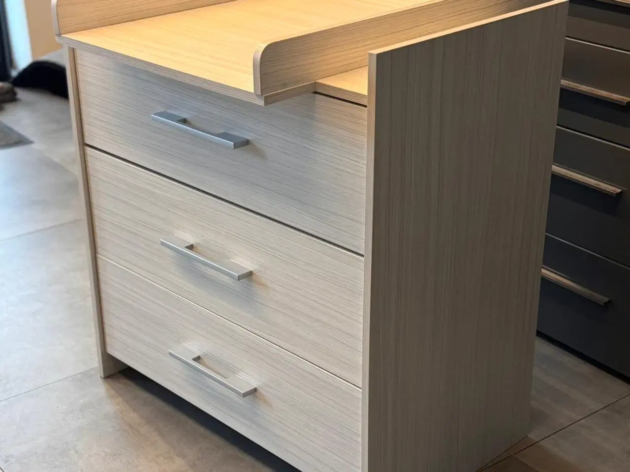 Billede 2 - Kommode med aftagelig top