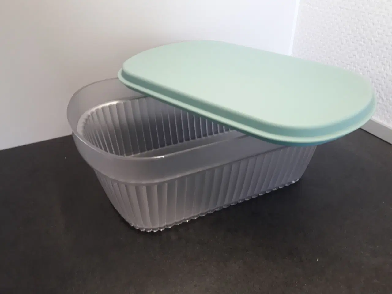 Billede 2 - Tupperware beholder