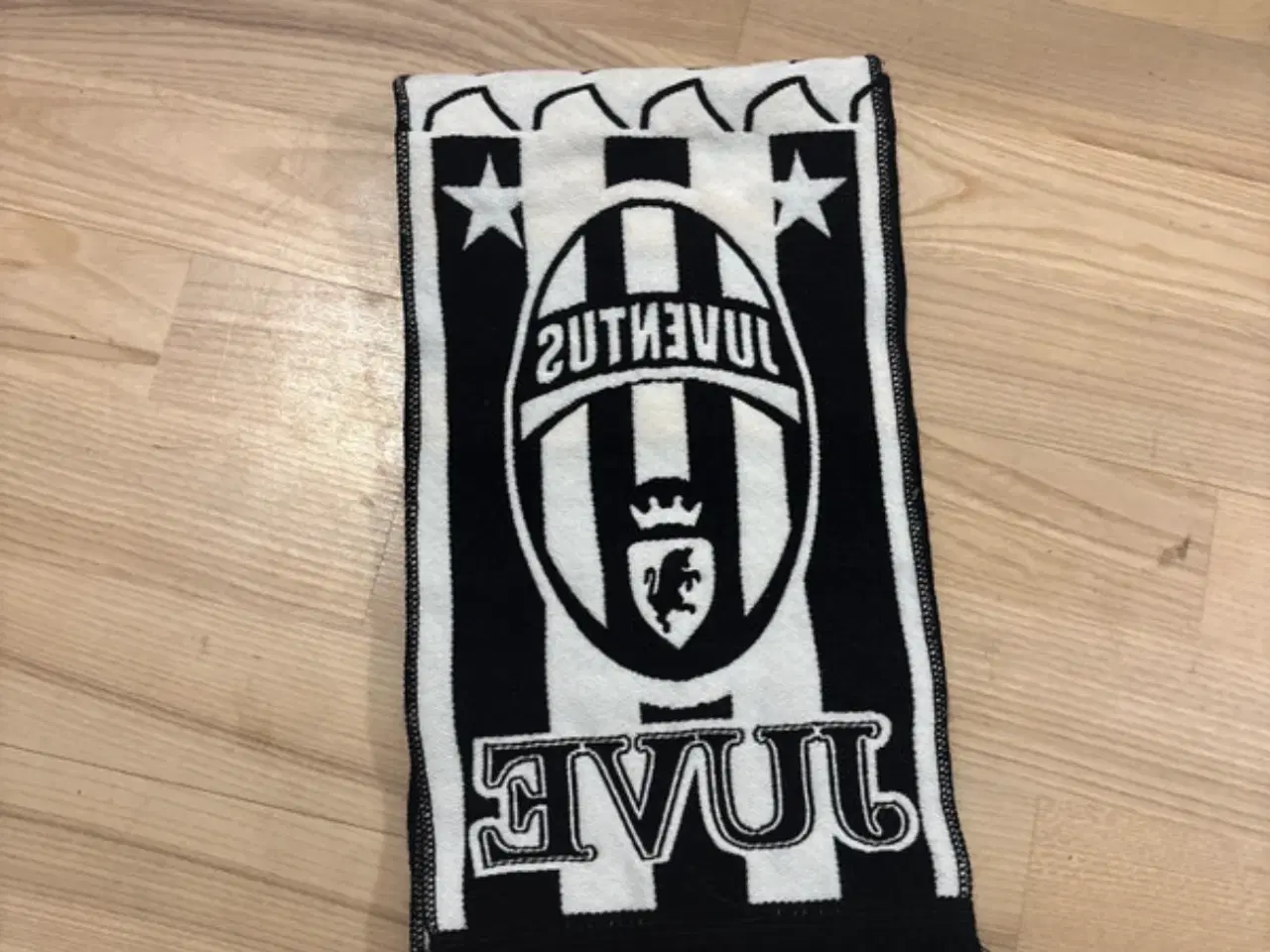 Billede 3 - Juventus halstørklæde