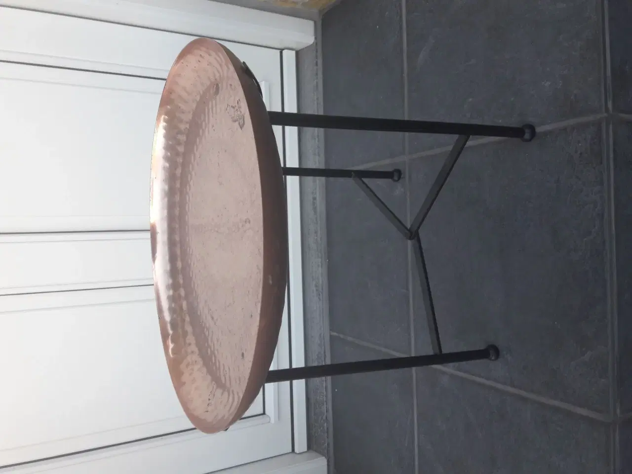 Billede 1 - Lille bord (40 cm høj)