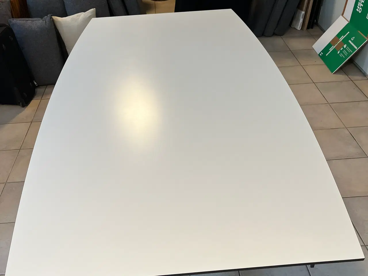 Billede 1 - Ansager spisebord