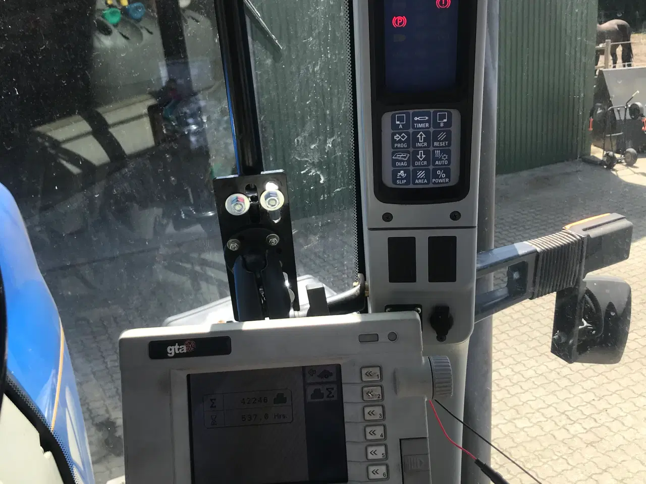 Billede 5 - bigballe presse/ traktor