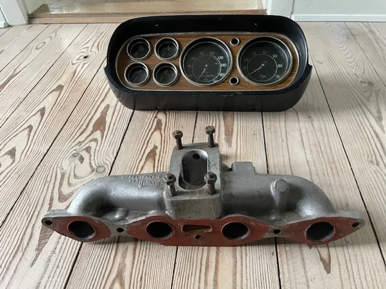 Billede 1 - Manifold og speedometer til Ford Escort 1300 GT