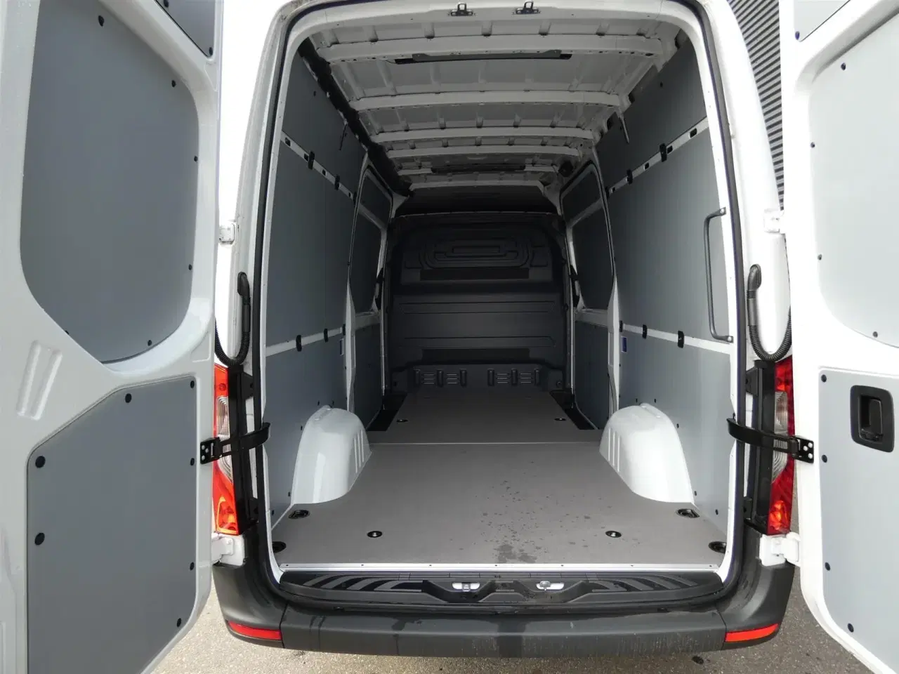 Billede 8 - Mercedes-Benz Sprinter 317 2,0 CDI A2 Pro 9G-Tronic 170HK Van 9g Aut.
