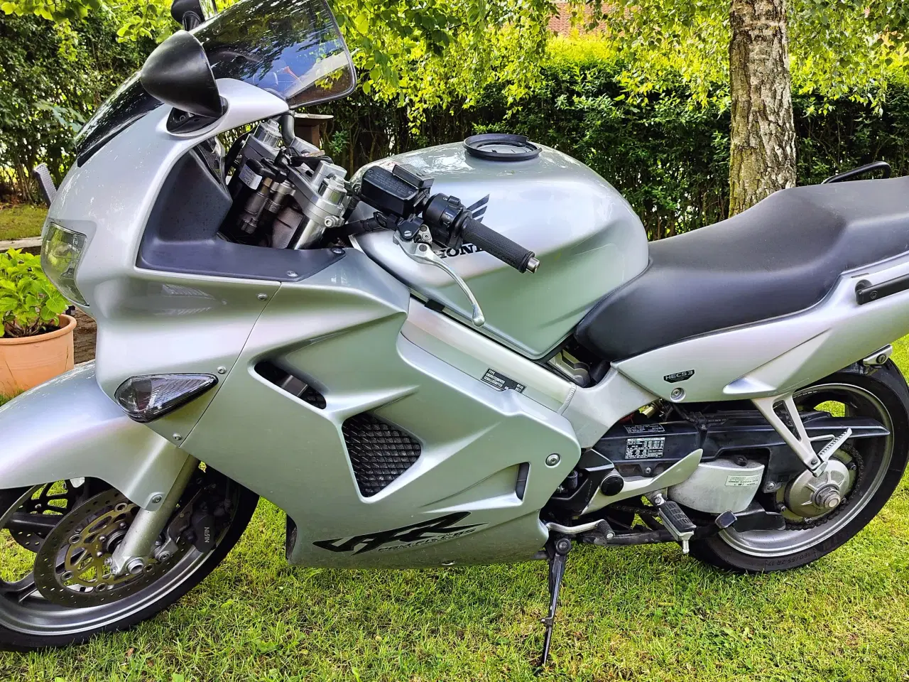 Billede 2 - Honda vfr 800