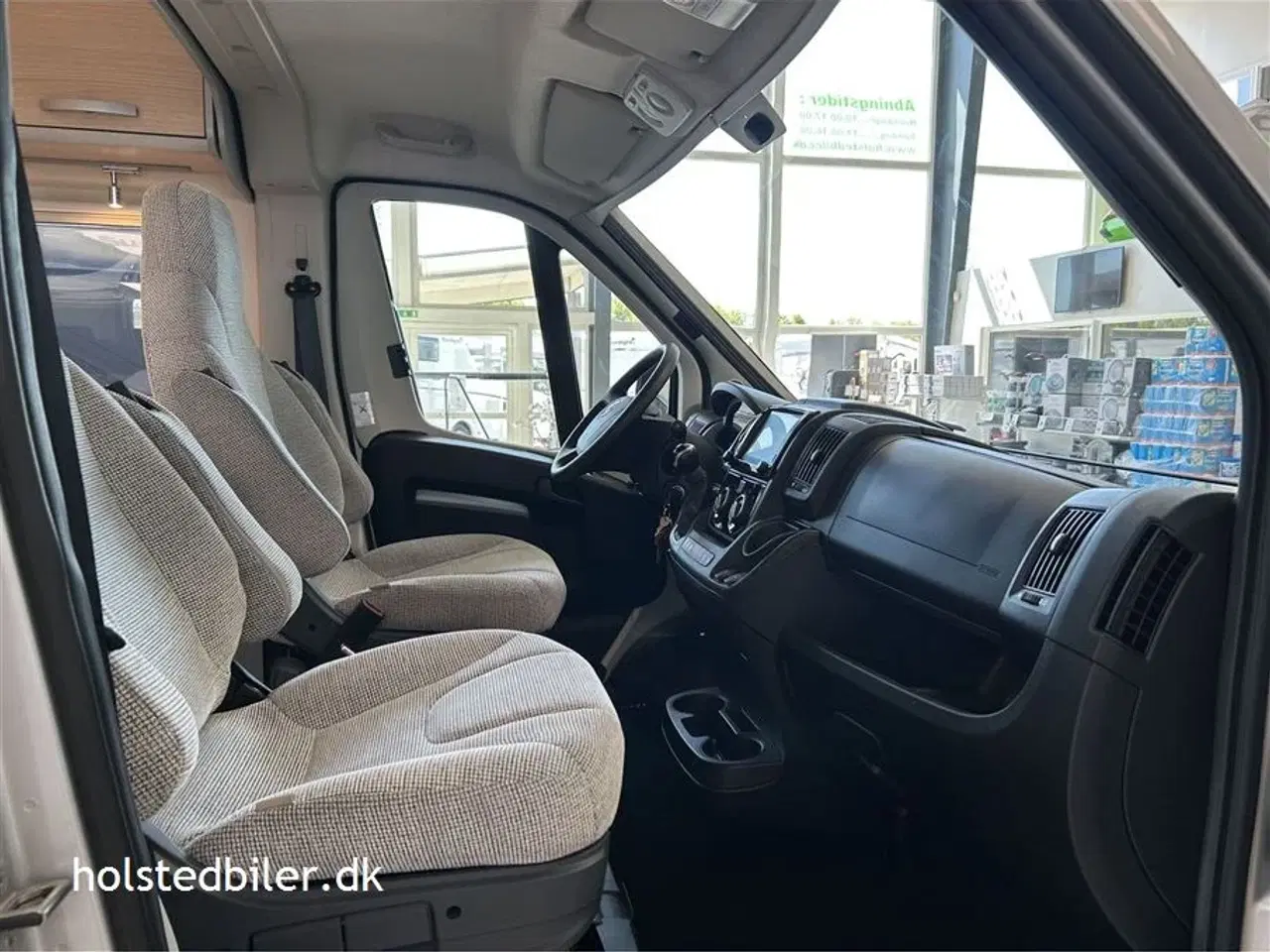 Billede 7 - 2021 - Hymer Hymercar Free 602   2 lange senge og 6 meter - automatgear.
