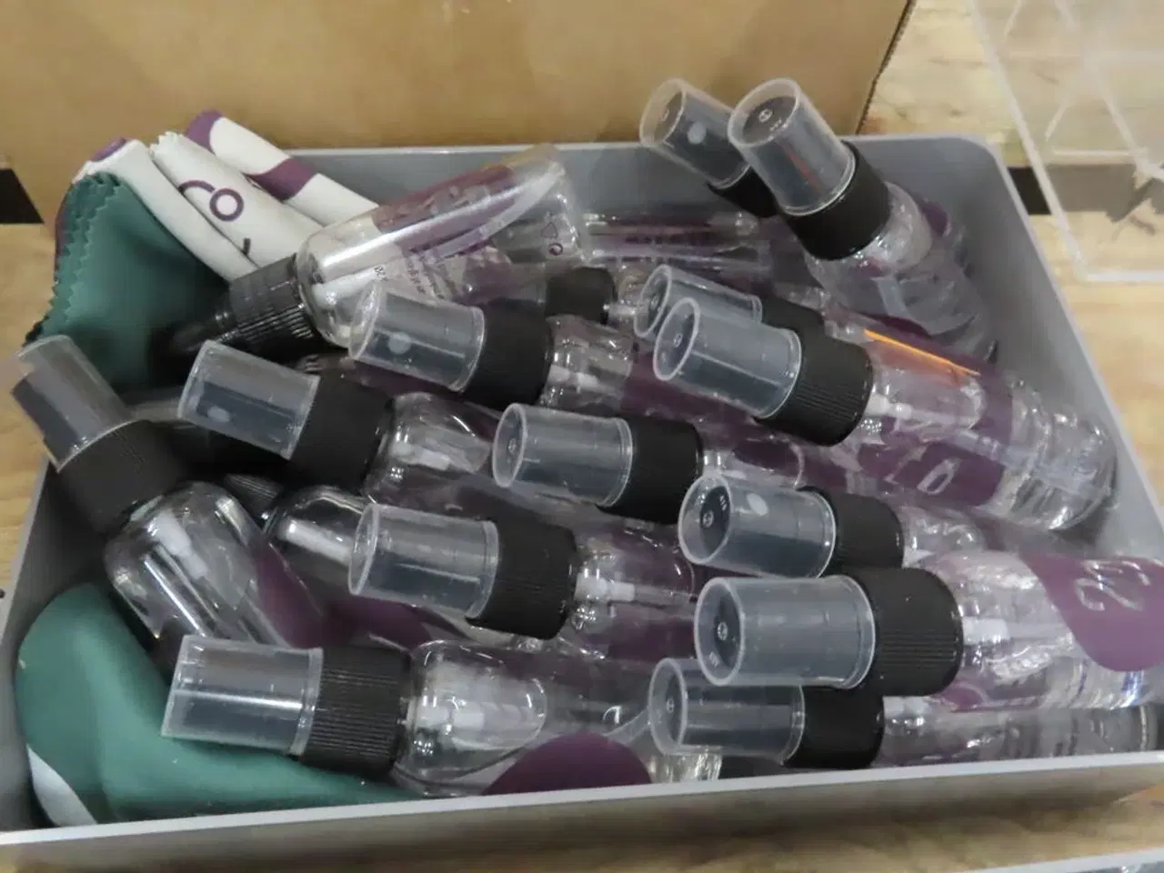 Billede 3 - 6 ks. Brilleklar samt pudseklude