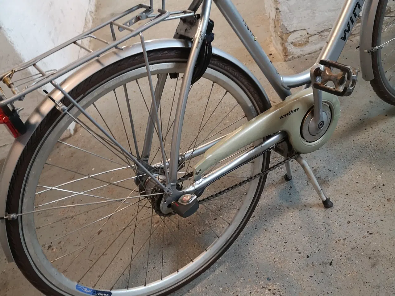 Billede 10 - Winther 28" 54 cm høje 7 gear ,ABUS-lås med én nøg