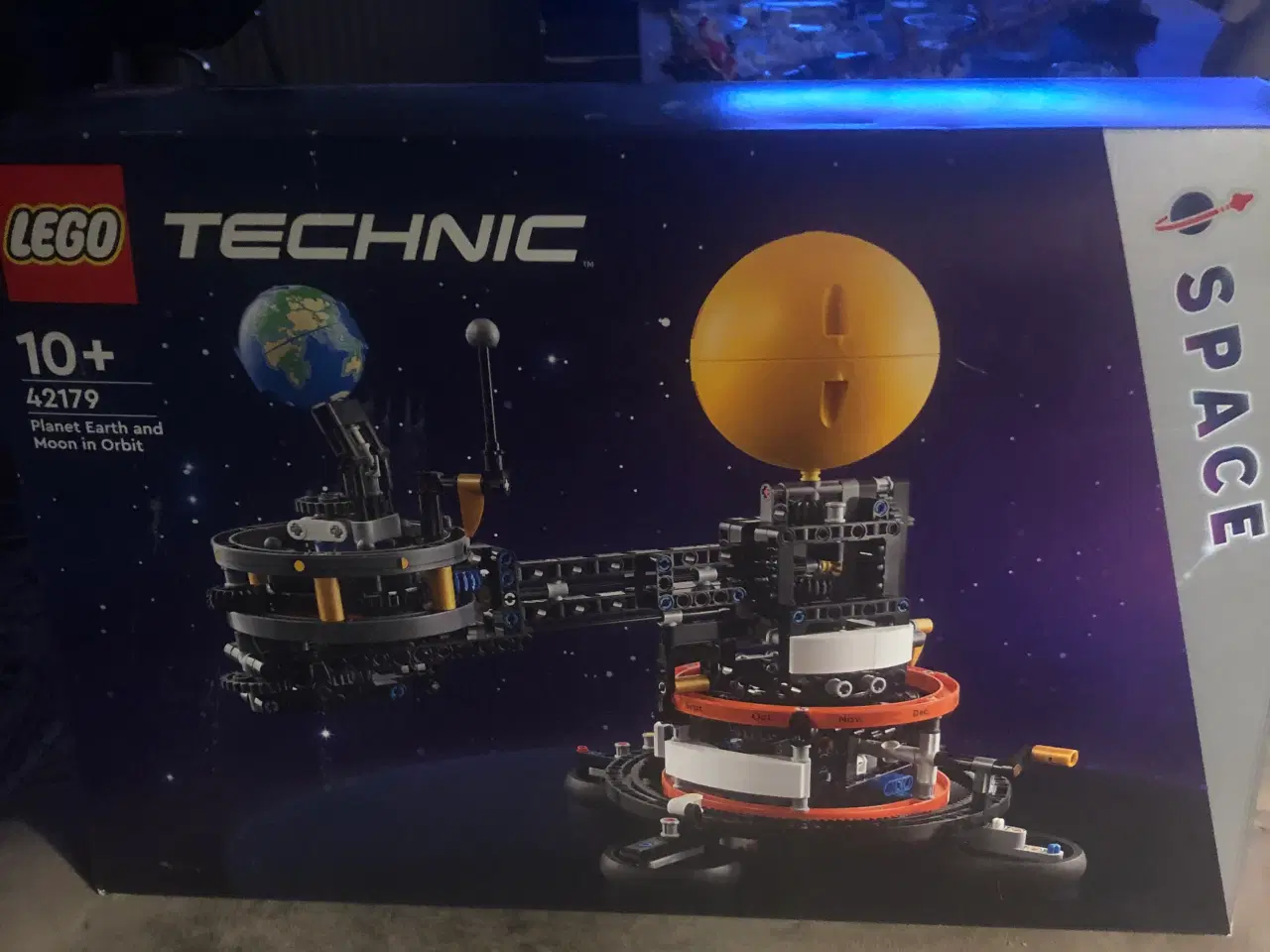 Billede 2 - Lego Technic 42179 jorden og månen Space